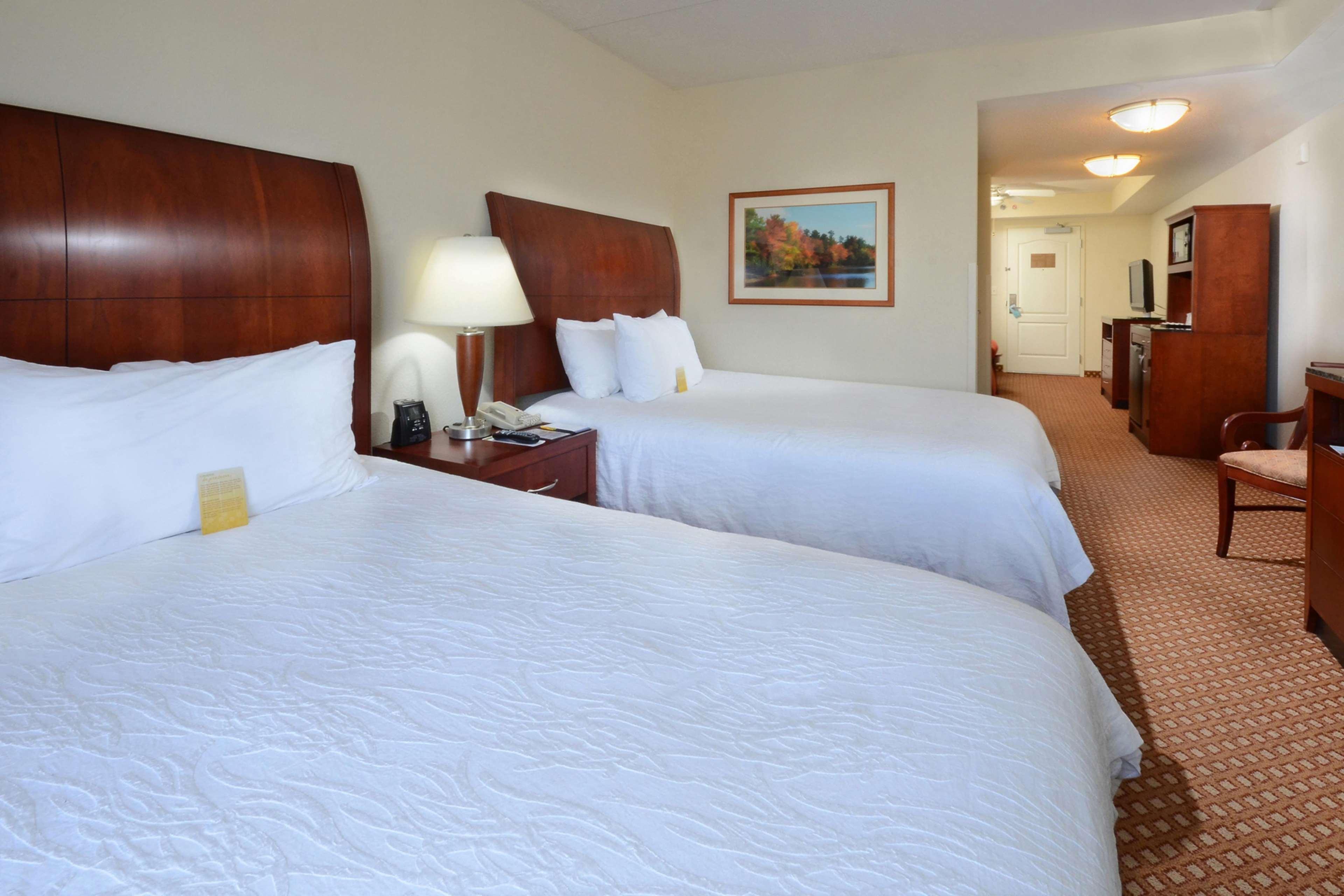 Hilton Garden Inn Ґрінсборо Екстер'єр фото