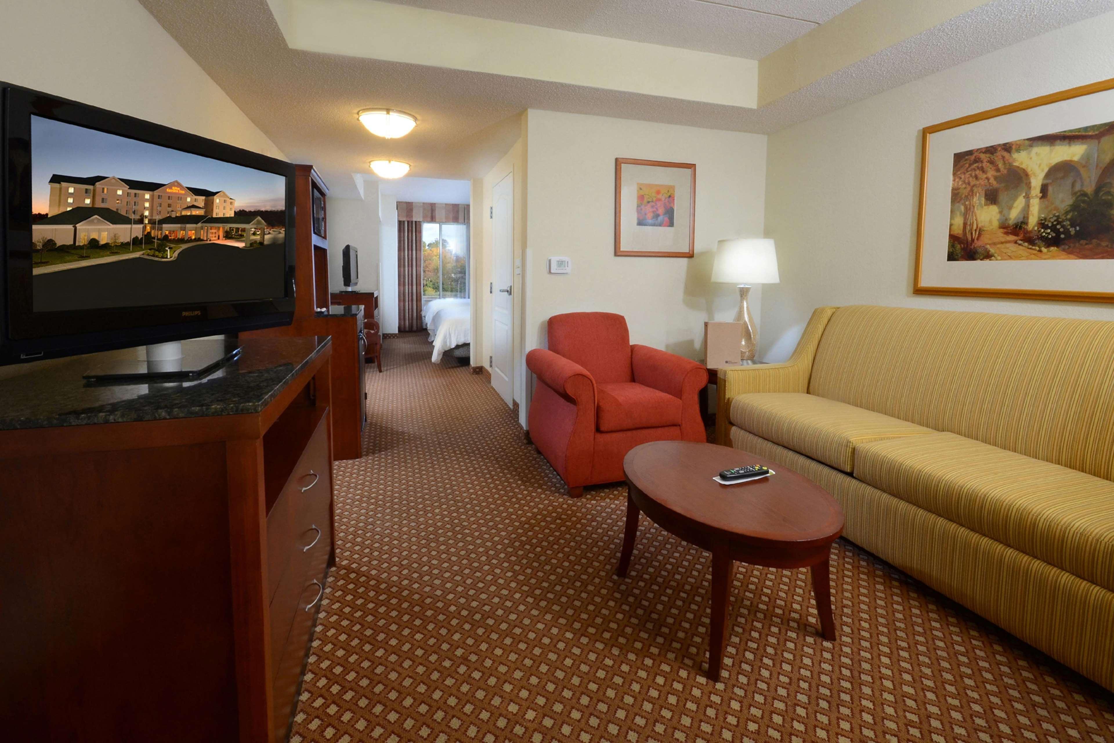 Hilton Garden Inn Ґрінсборо Екстер'єр фото
