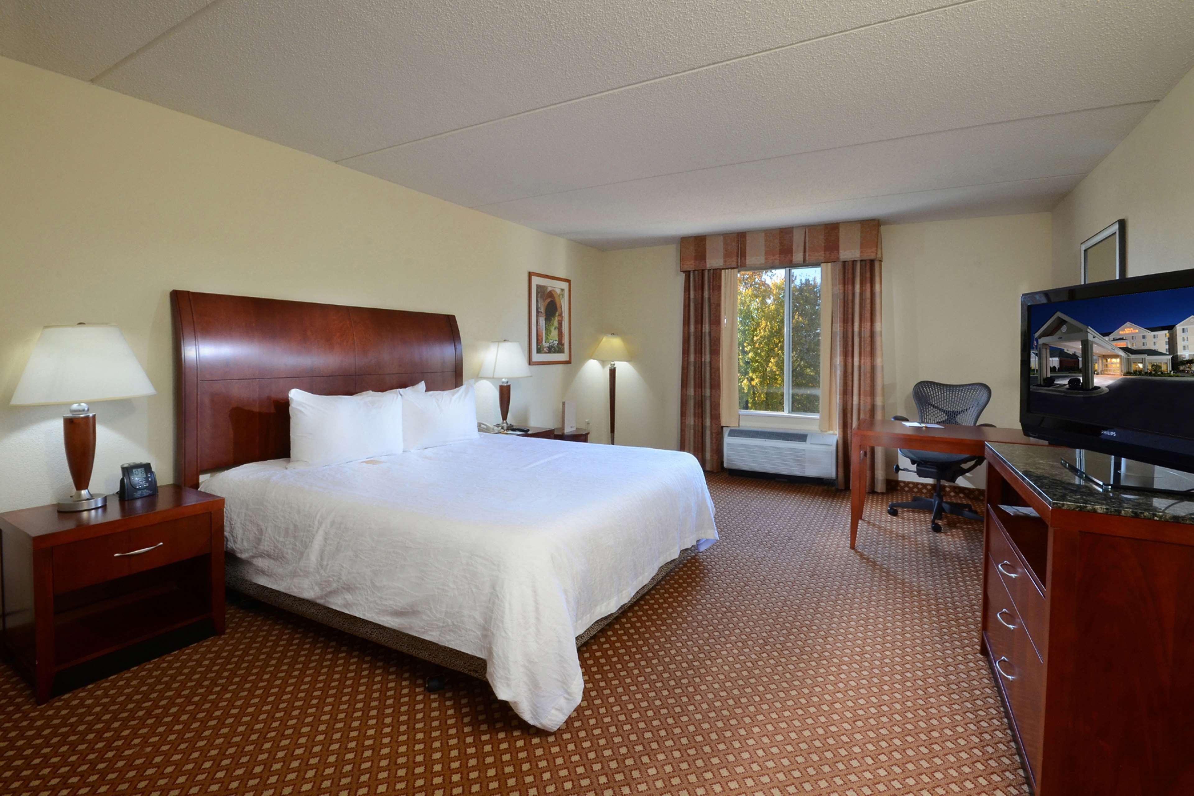 Hilton Garden Inn Ґрінсборо Екстер'єр фото