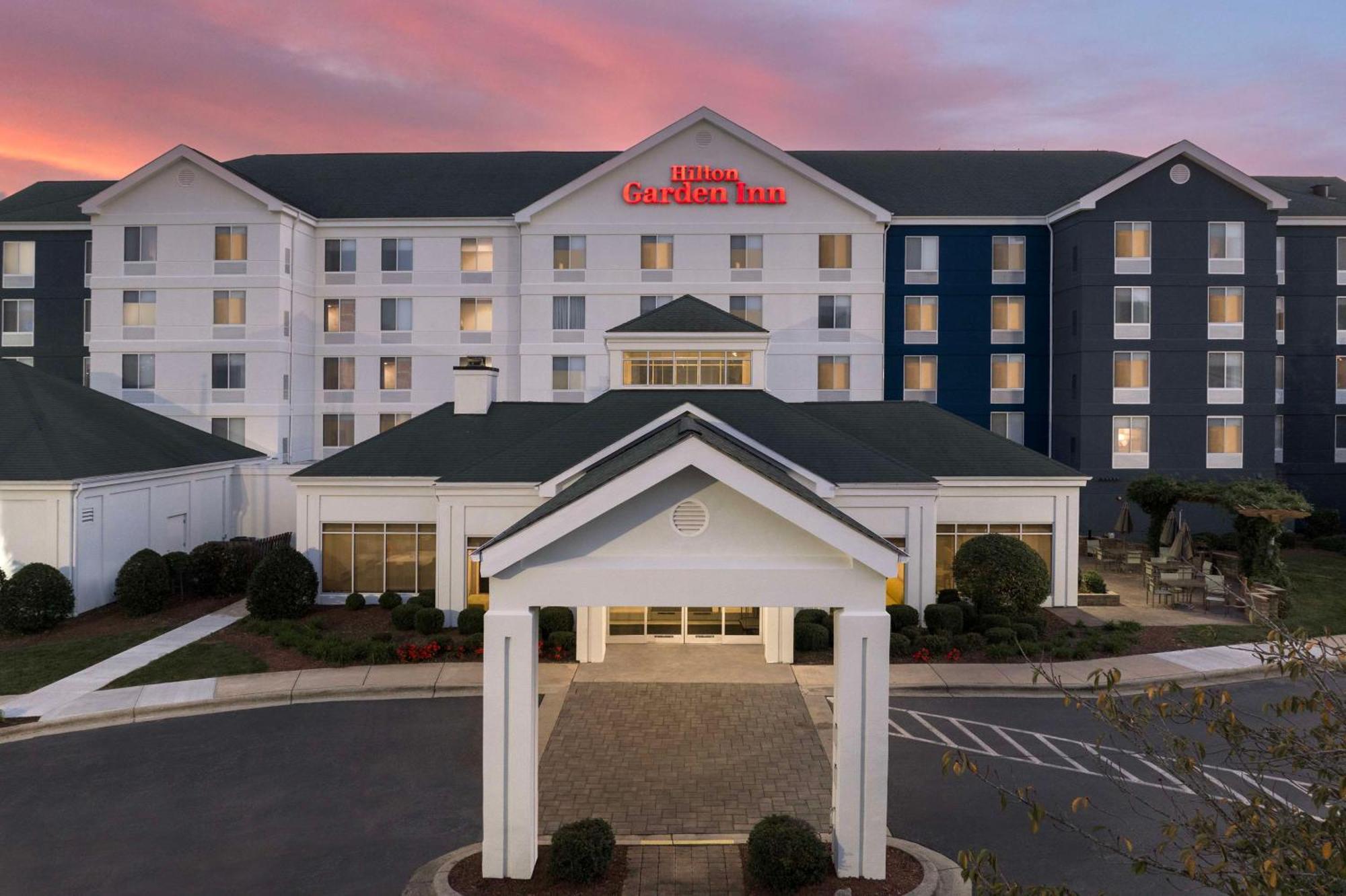 Hilton Garden Inn Ґрінсборо Екстер'єр фото