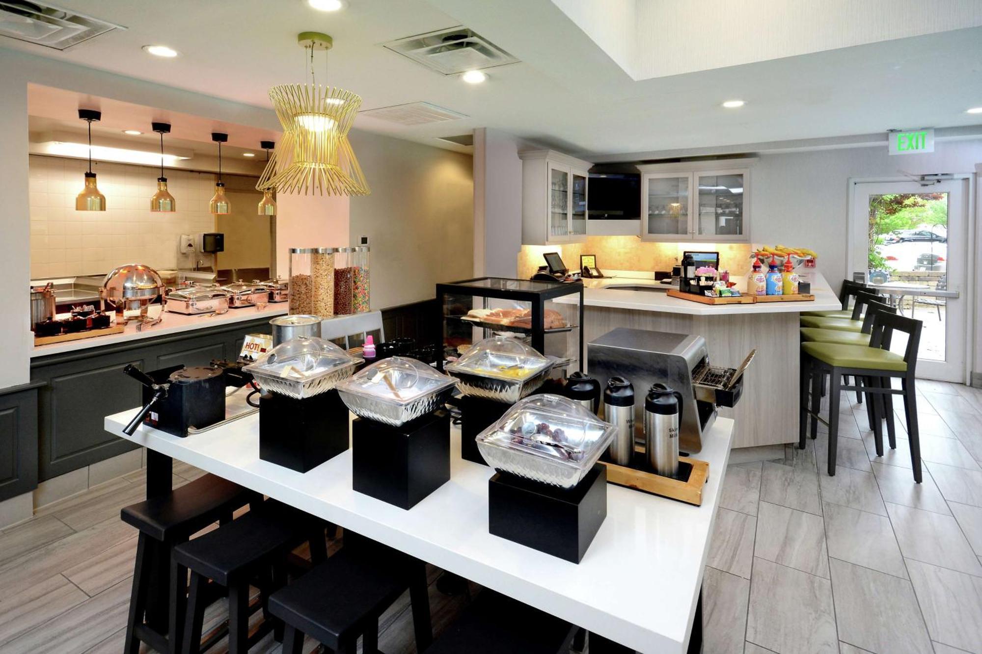 Hilton Garden Inn Ґрінсборо Екстер'єр фото