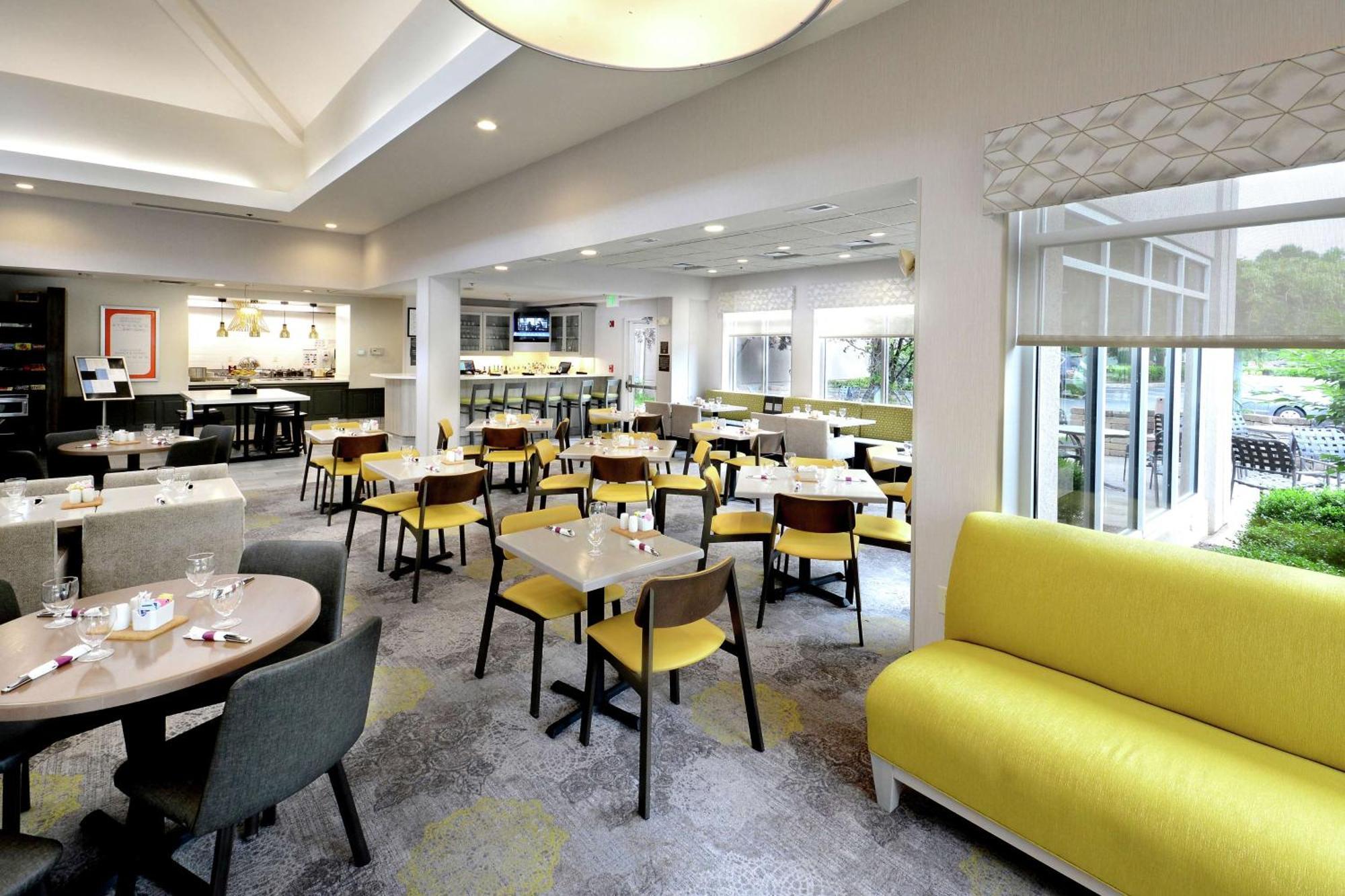 Hilton Garden Inn Ґрінсборо Екстер'єр фото